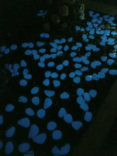 300pcs Glow Pebbles Luminous Stones Glow in The Dark Garden Rocks for Aquarium Fish Tank Sidewalk Garden Path Patio Terrace Lawn Yard