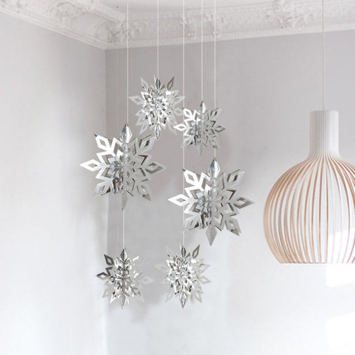 3D Hanging Snowflakes Large Paper Snowflakes Winter Wonderland Snowflakes Party Decorations Hanging Paper Centerpieces for New Year